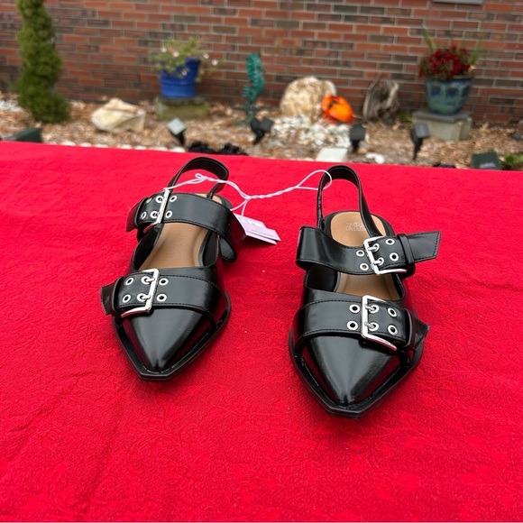 wild fable Shoes - Size 8 Peyton Double Buckle black Slingback Flats wild fable office punk alt
